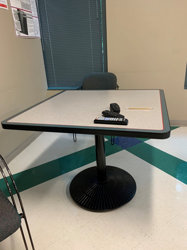 Cafeteria Table - 4 Sided - Multicolour - Red/Green Trim