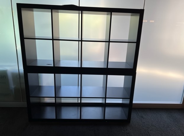 bookshelves - cube, black