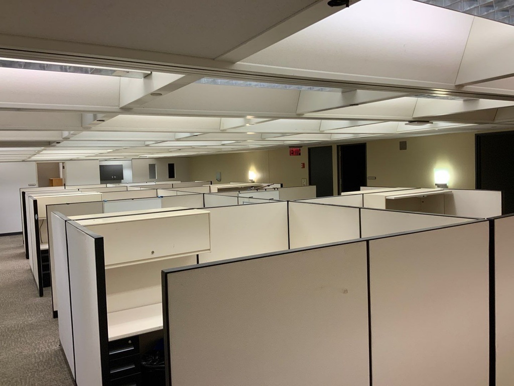     Steelcase 9000 Systems, 8x8 Cubicle, Cluster of 3