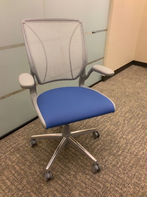 Conference Task Chair, w/ Arms, Mesh Back