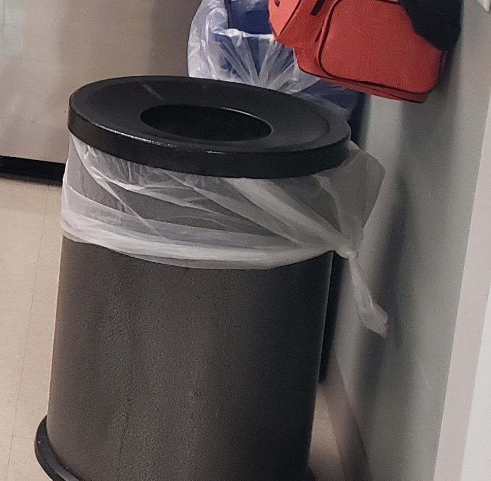 Café Trash Can