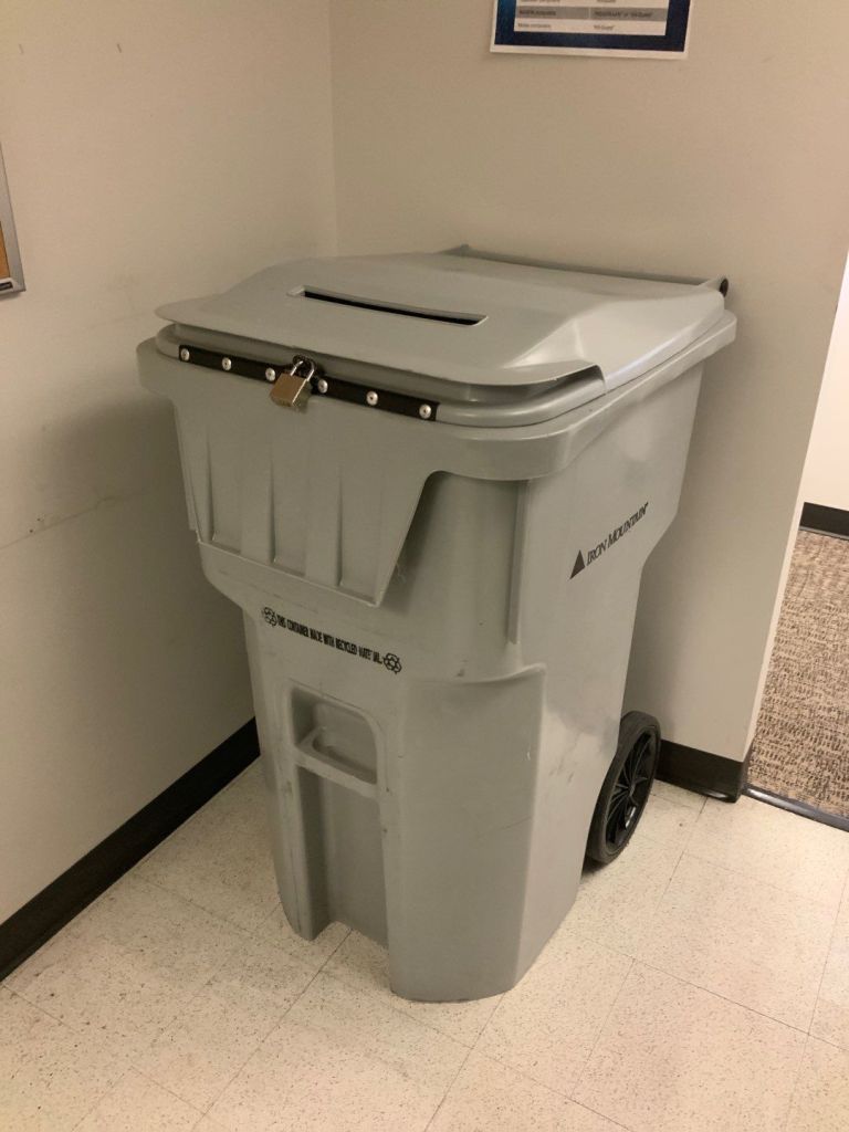 Mobile 55 Gal. Shred Bin