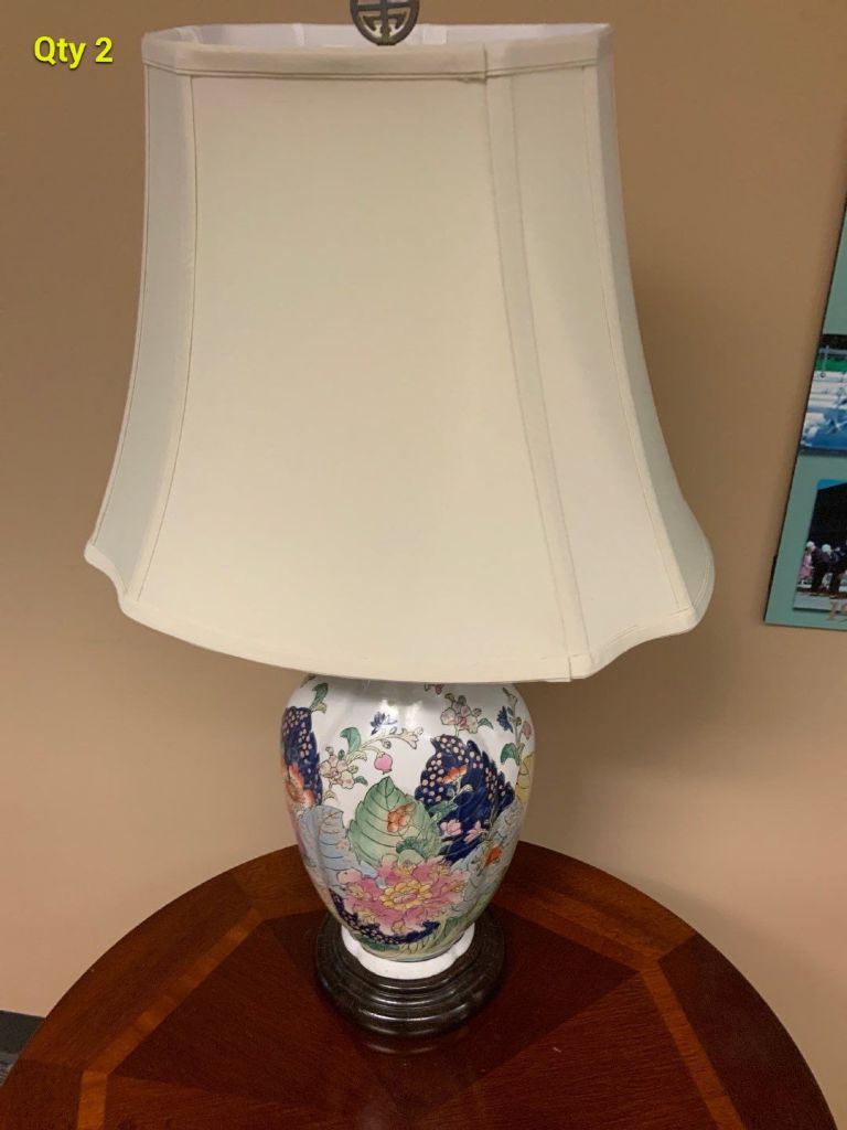 Lamp, Oriental Flower Pattern, Shade, and Fennel