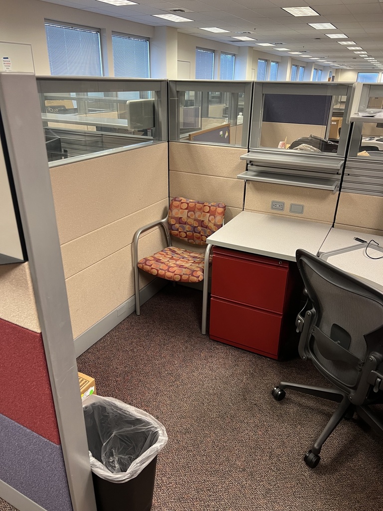8X6 CUBICLE