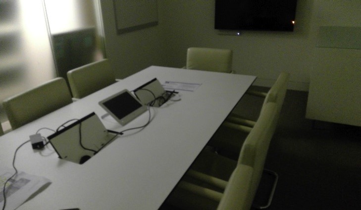 MEETING TABLE 2x 2power, 1usb, 1hdmi