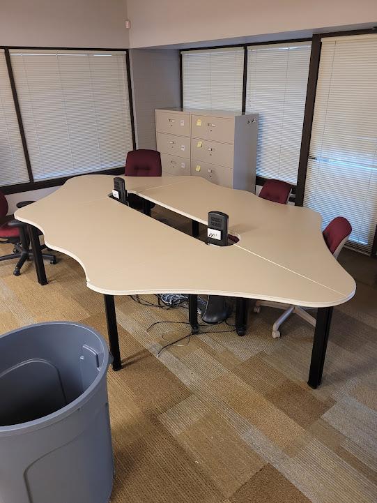 Modular 6 piece Meeting Table