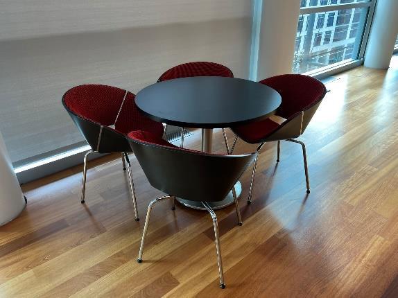 36" Round Break Table