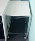 Side table, on wheels | Mesa auxiliar, con ruedas
