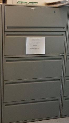 Metal filing cabinet, 5-drawers, grey | Archivador de metal, 5 cajones, gris