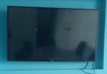 TV, 55", with stand | TV, 55", con soporte