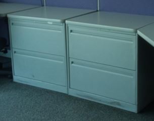 Metal filing unit on wheels, 2-drawer | Archivador metálico con ruedas, 2 cajones