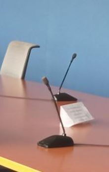 Gooseneck microphone for table or desk | Micrófono de cuello de cisne para mesa o escritorio