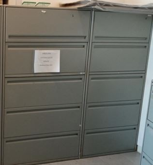 Metal filing cabinet, 5-drawers, grey | Archivador de metal, 5 cajones, gris