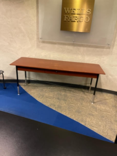 LOBBY TABLE 