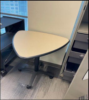 TRIANGLE TABLE ON WHEELS