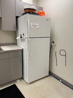 Refridgerator