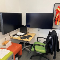 [#C3-19] Small Table