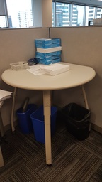 [#C3-47] Teardrop Side Table