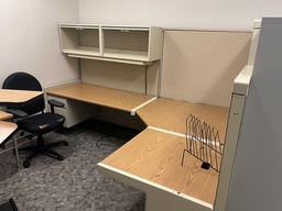 [#E8-3] Private office