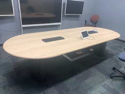 [#C7-t10] Conference room table