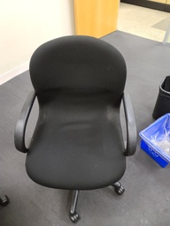 [#B13-33] Black Task Chairs - With Arms