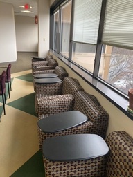 [#B12-1] Lounge Chair w/ Arm Table