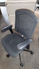 [#B13-107] Contessa Task Chairs (Bad)