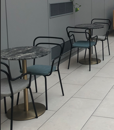 [#00-IR20] Café tables and chairs