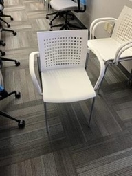 [#B4-216] Stacking 4-leg Chairs