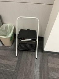 [#00-217] Small Step Ladder