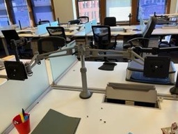 [#H4-158] Dual Monitor