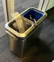 [#G3-27] Small Garbage/Recycle Can
