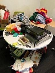 [#C5-57] Wood Round Table w/ cylinder base / 48"