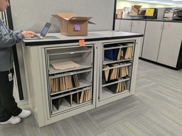 [#D26-178] storage shelves w/ top