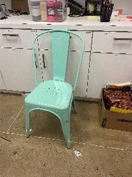 [#B4-67] Aqua Chair