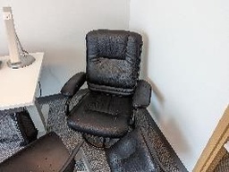 [#B12-160] Chair, Lounge, Black, 32" x 28" x 35"