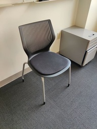 [#B5-7] Black/Silver Conference Chair