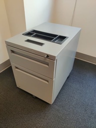 [#D16-22] Pedestal w/ Top Tray - 21.5"x15"x22"