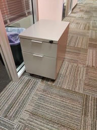 [#D16-23] Pedestal with Grey handle - 21.5"x15"x22"