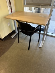 [#C11-23] Small Desk