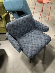 [#B12-915] Blue Lounge Chair 