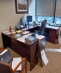 [#E7-27] Rh U-Desk 6’ X 9’