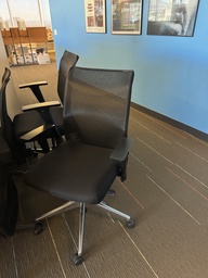 [#B13-20] Desk Chair