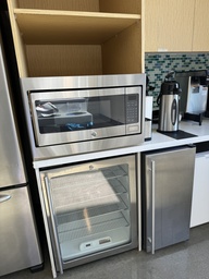 [#G9-48] Small Drink Refrigerator