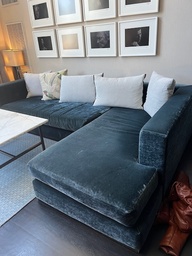 [#B7-34] Sectional couch