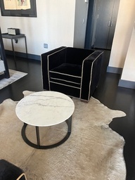 [#B12-39] Black velvet chair