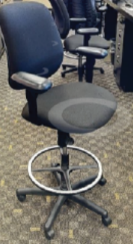 [#B1-69] Teller Stool 1