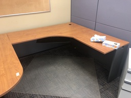 [#E8-46] Private Office Suite