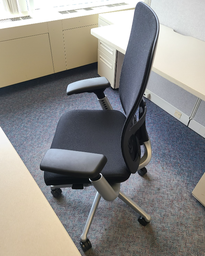 [#B13-14] Task Chair - Black
