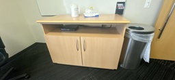 [#D5-28] 4' Wooden Credenza with 2 Doors, Maple